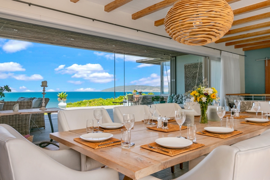 9 Bedroom Property for Sale in Beachy Head Western Cape